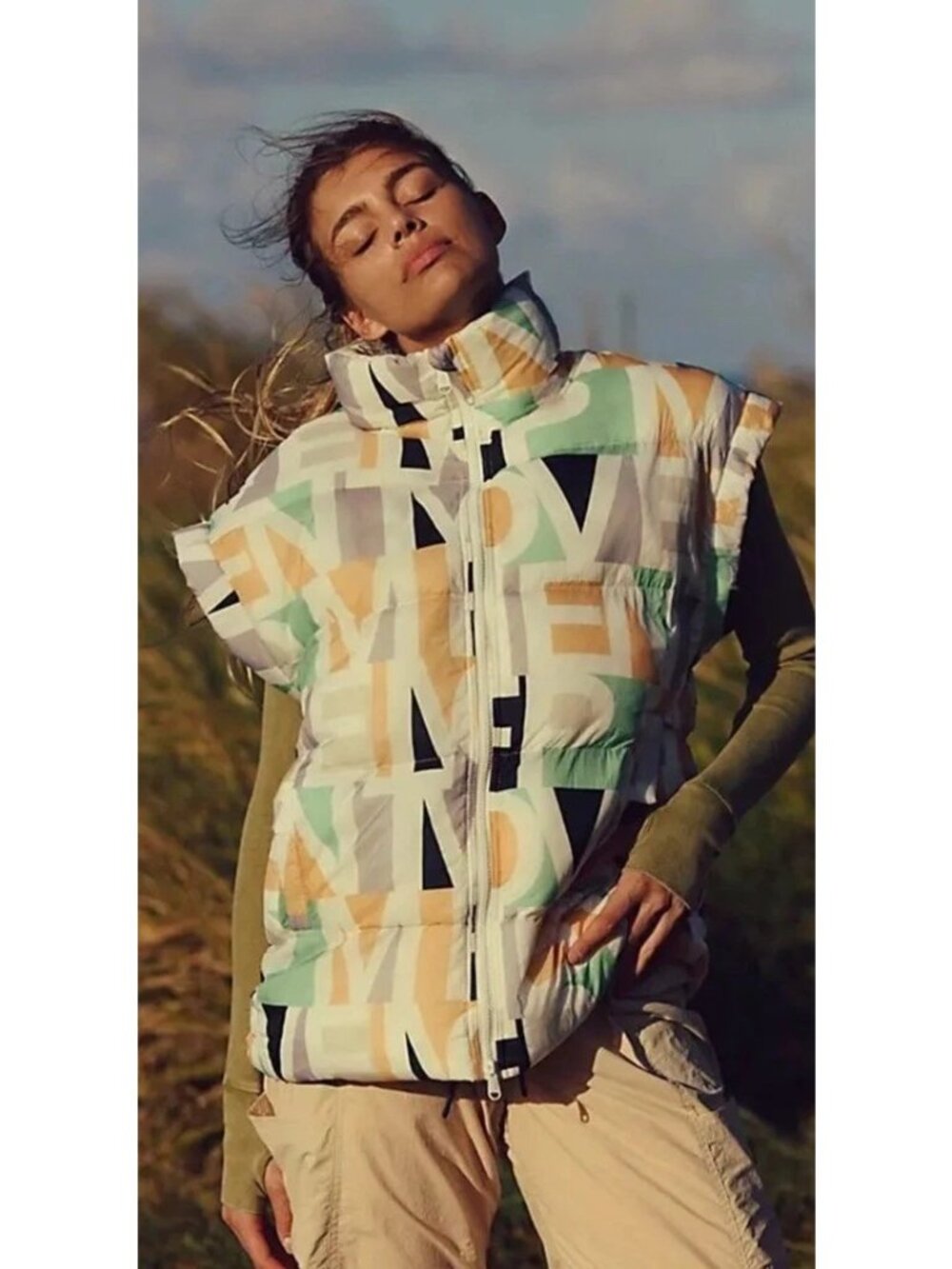 Free People Puffer Vest With Movement Print Size S-XL  - PrimaLoft Insulation - Picture 13 of 13